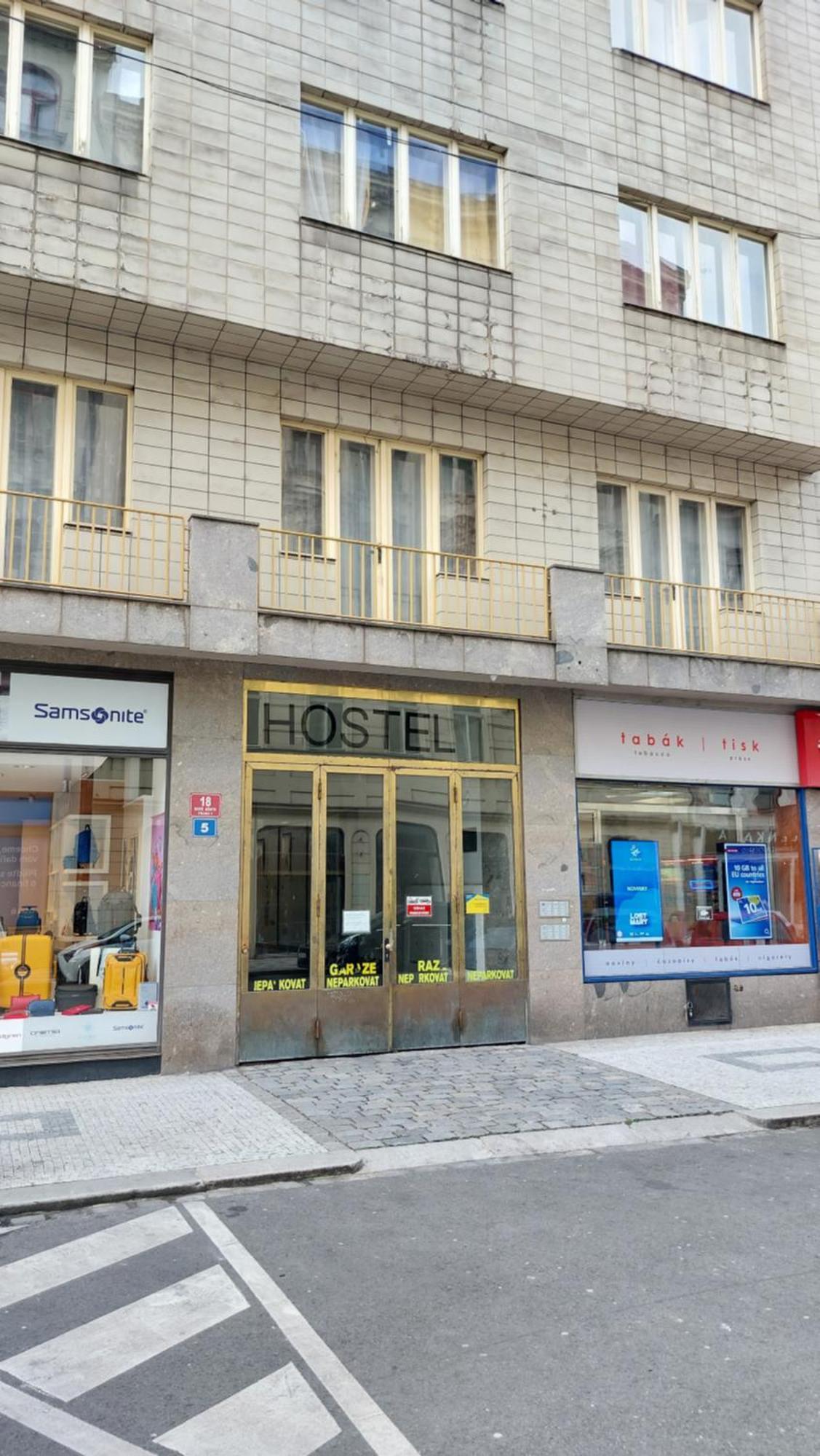 Bonvolon Hotell Praha Eksteriør bilde